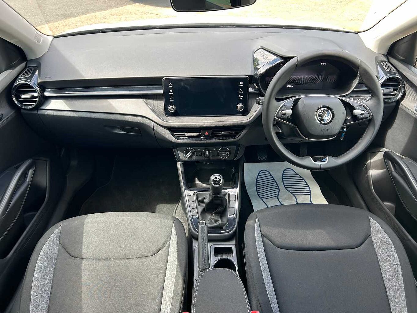 SKODA Fabia 1.0 MPI (80ps) SE Comfort 5-Dr Hatchback